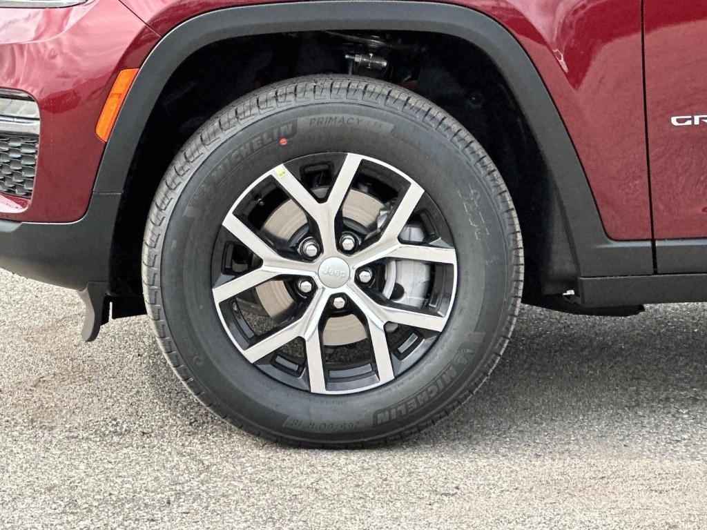 new 2025 Jeep Grand Cherokee car, priced at $49,130