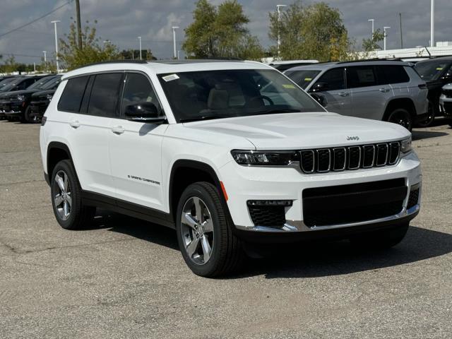 new 2025 Jeep Grand Cherokee L car, priced at $52,683