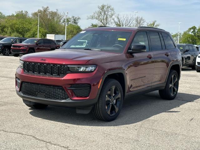 new 2025 Jeep Grand Cherokee car, priced at $47,063