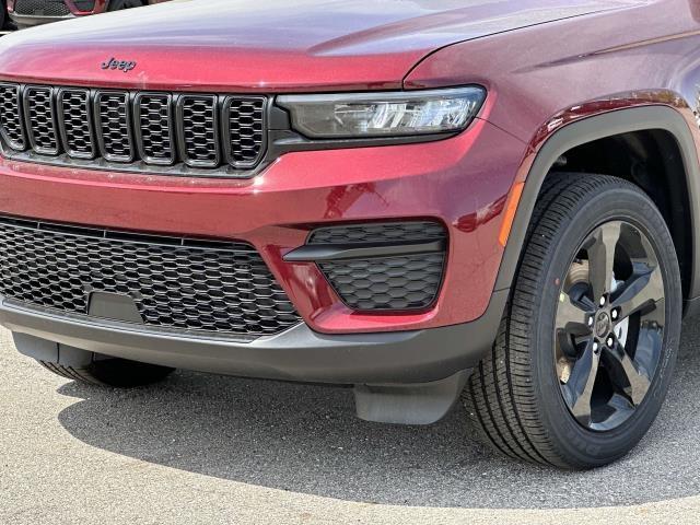 new 2025 Jeep Grand Cherokee car, priced at $47,063