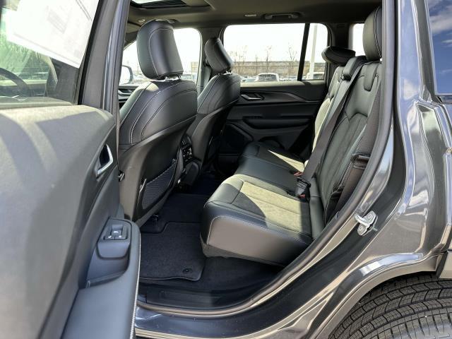 new 2025 Jeep Grand Cherokee car, priced at $45,583