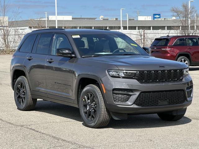 new 2025 Jeep Grand Cherokee car, priced at $45,583