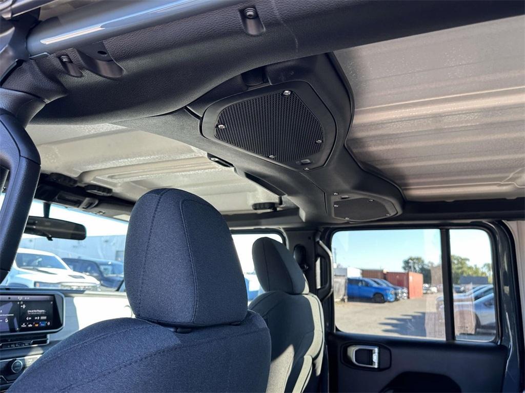 new 2026 Jeep Wrangler car, priced at $43,780