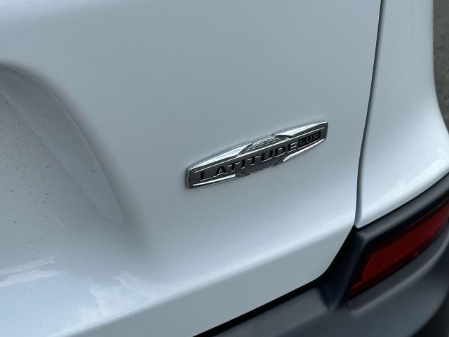 used 2022 Jeep Cherokee car, priced at $26,995