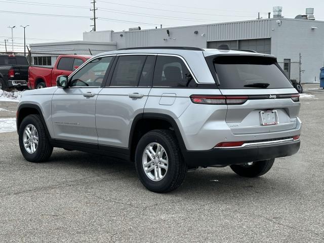 new 2025 Jeep Grand Cherokee car, priced at $42,406