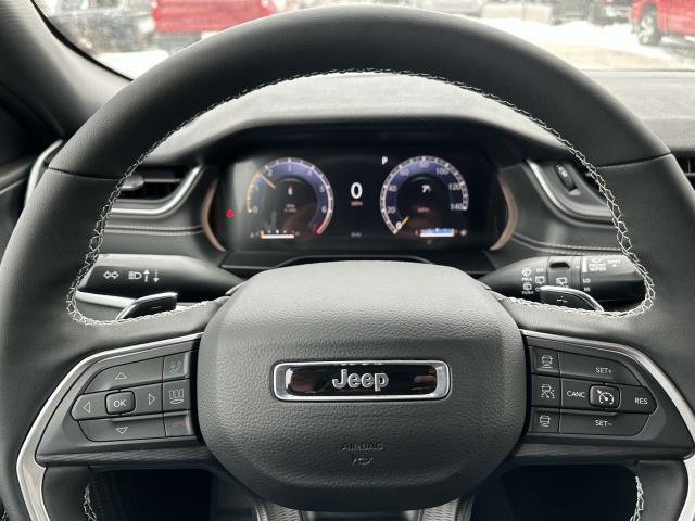 new 2025 Jeep Grand Cherokee car, priced at $42,406