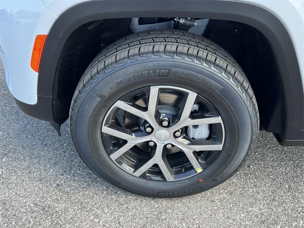 new 2025 Jeep Grand Cherokee car, priced at $46,331