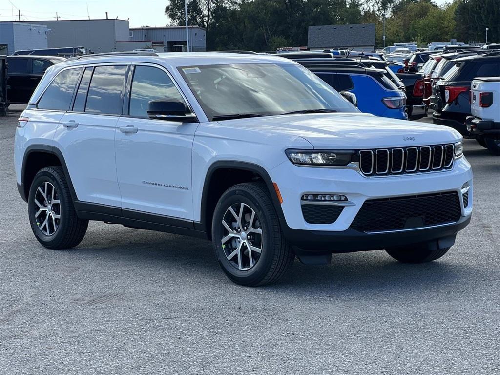 new 2025 Jeep Grand Cherokee car, priced at $46,331