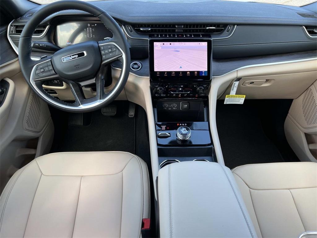 new 2025 Jeep Grand Cherokee car, priced at $46,331