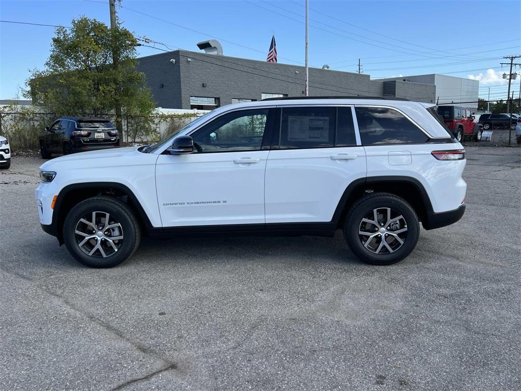 new 2025 Jeep Grand Cherokee car, priced at $46,331