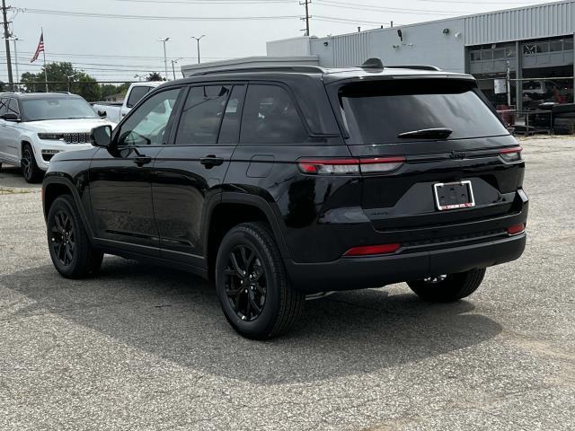 new 2024 Jeep Grand Cherokee car, priced at $46,364