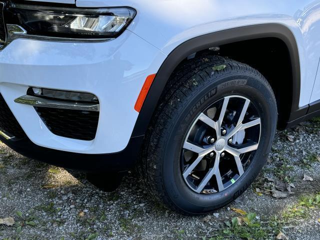 new 2025 Jeep Grand Cherokee car, priced at $46,007