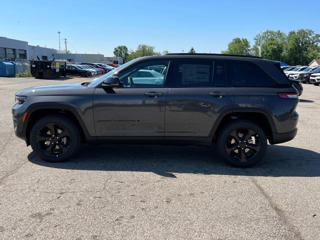 new 2024 Jeep Grand Cherokee car, priced at $45,894