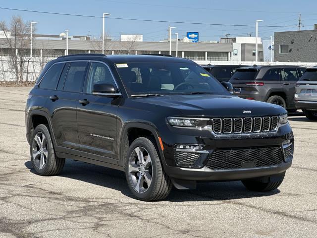 new 2025 Jeep Grand Cherokee car, priced at $52,766