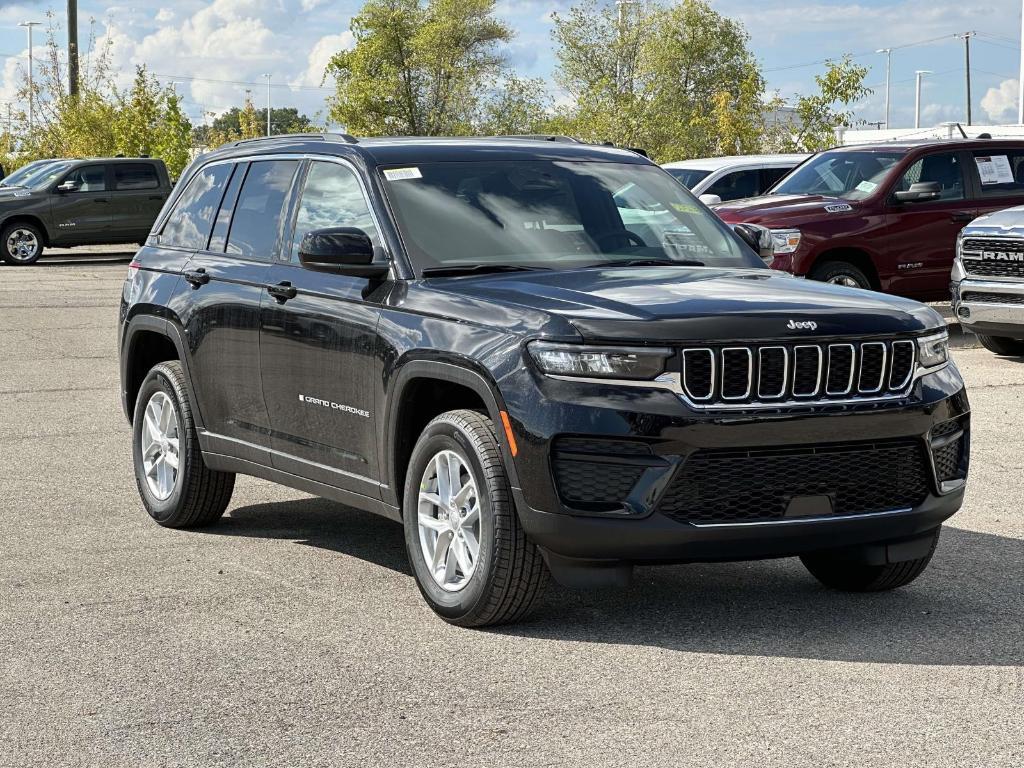 new 2025 Jeep Grand Cherokee car, priced at $43,406