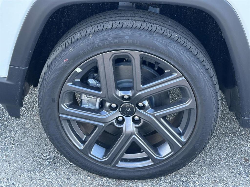 new 2026 Jeep Compass car, priced at $36,417