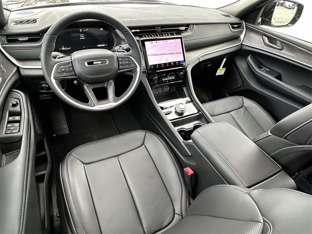 new 2025 Jeep Grand Cherokee L car, priced at $53,813
