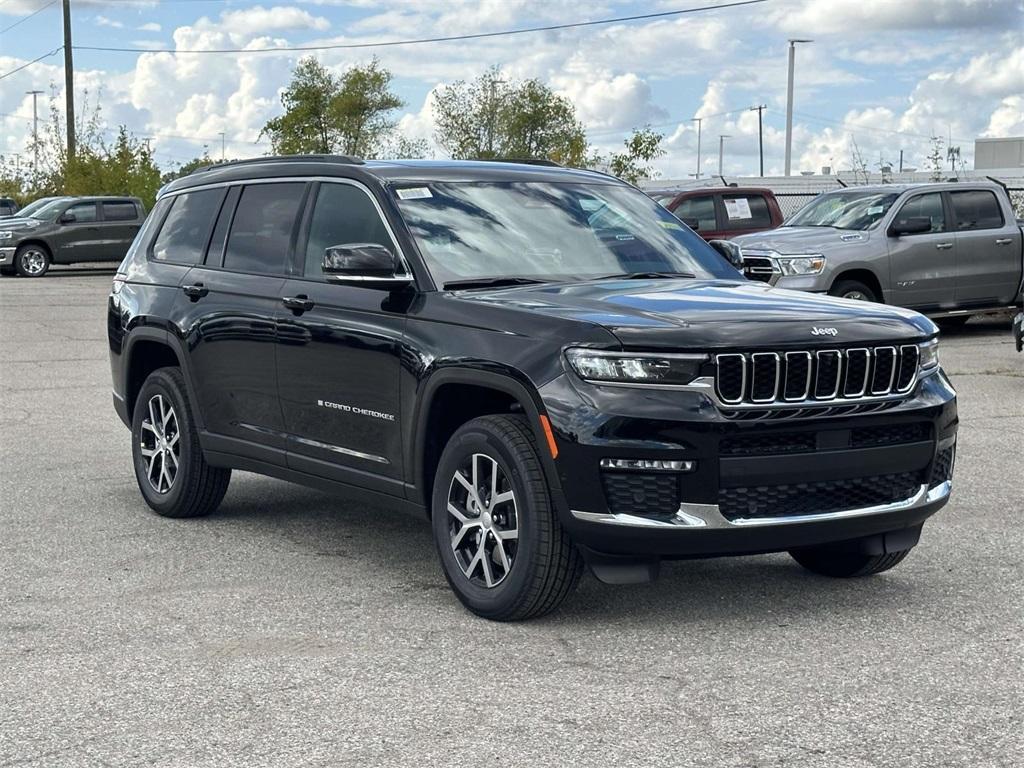 new 2025 Jeep Grand Cherokee L car, priced at $53,813