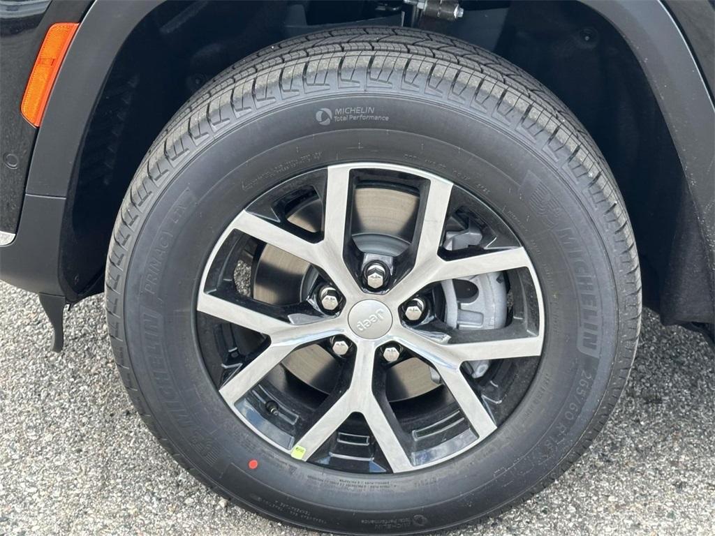 new 2025 Jeep Grand Cherokee L car, priced at $53,813