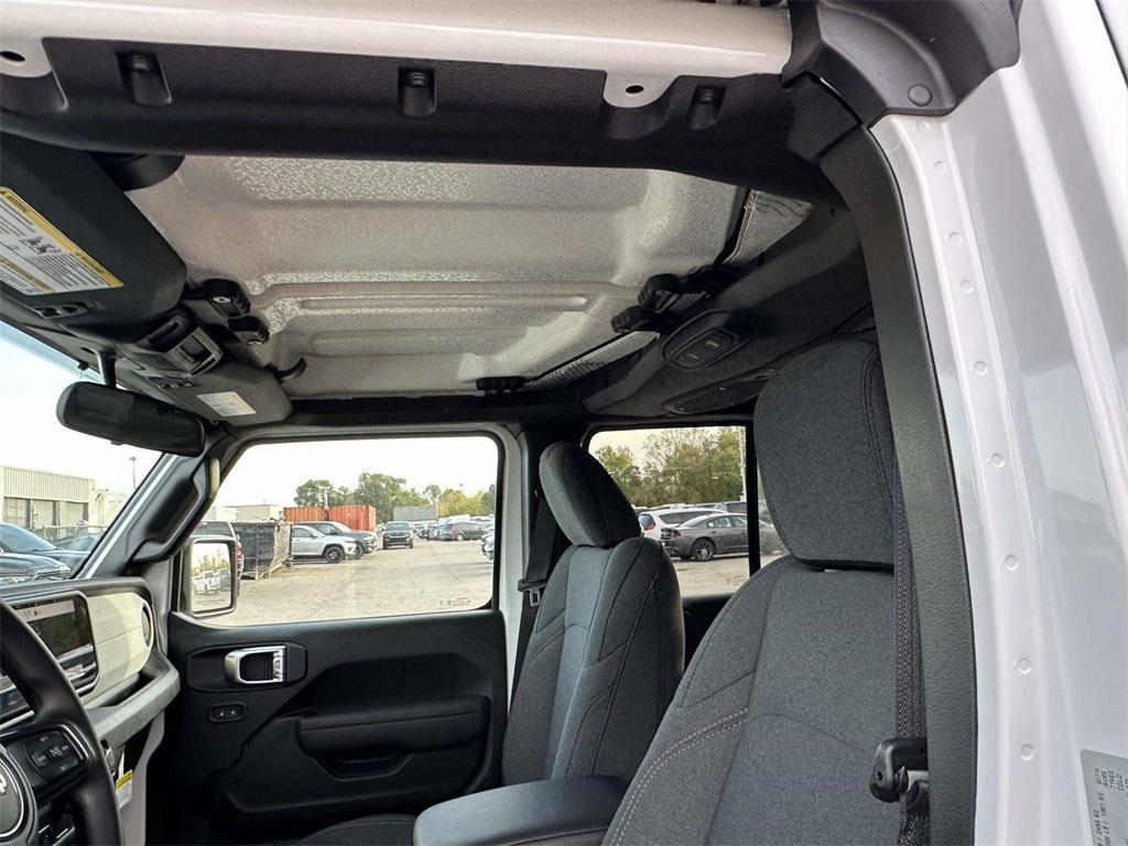 new 2026 Jeep Wrangler car, priced at $43,840