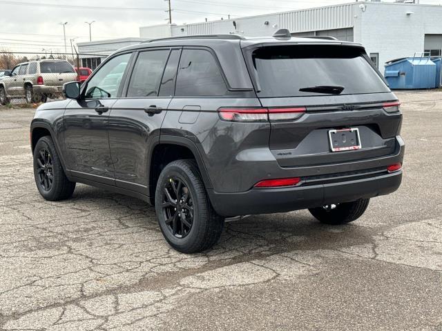 new 2025 Jeep Grand Cherokee car, priced at $45,384