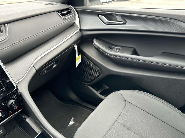 new 2025 Jeep Grand Cherokee L car, priced at $44,479