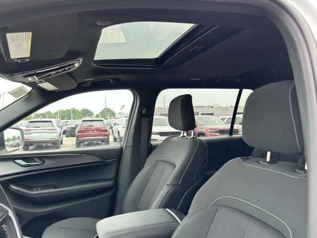 new 2025 Jeep Grand Cherokee L car, priced at $44,479