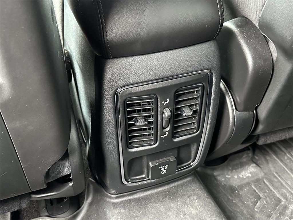 used 2018 Jeep Grand Cherokee car, priced at $17,995
