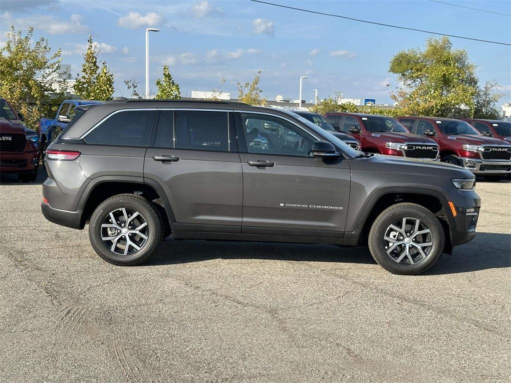 new 2025 Jeep Grand Cherokee car, priced at $46,867