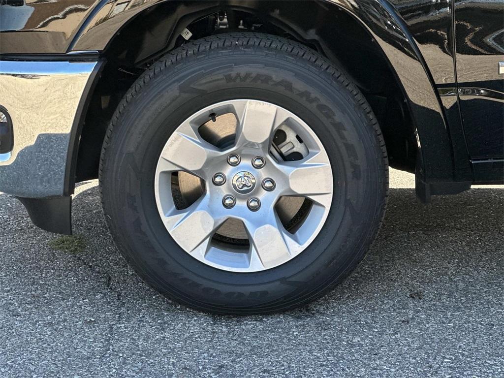new 2025 Ram 1500 car, priced at $53,698