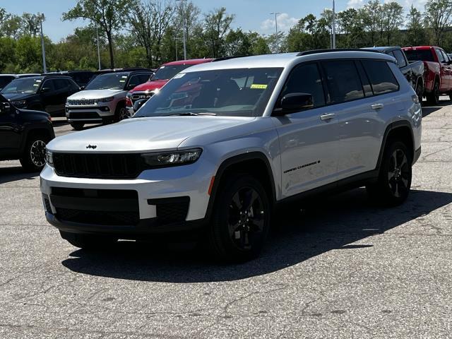 new 2024 Jeep Grand Cherokee L car, priced at $47,854