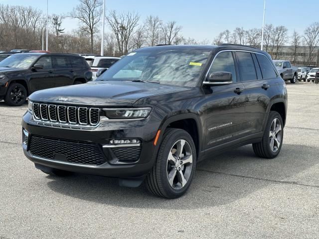 new 2025 Jeep Grand Cherokee car, priced at $52,966