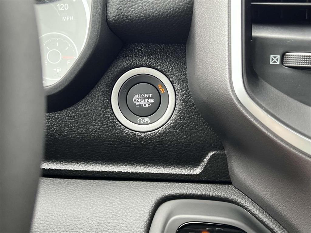 new 2025 Ram 1500 car, priced at $55,283