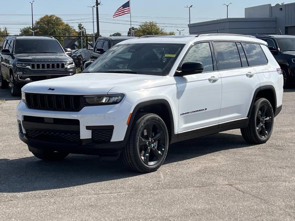 new 2025 Jeep Grand Cherokee L car, priced at $48,612