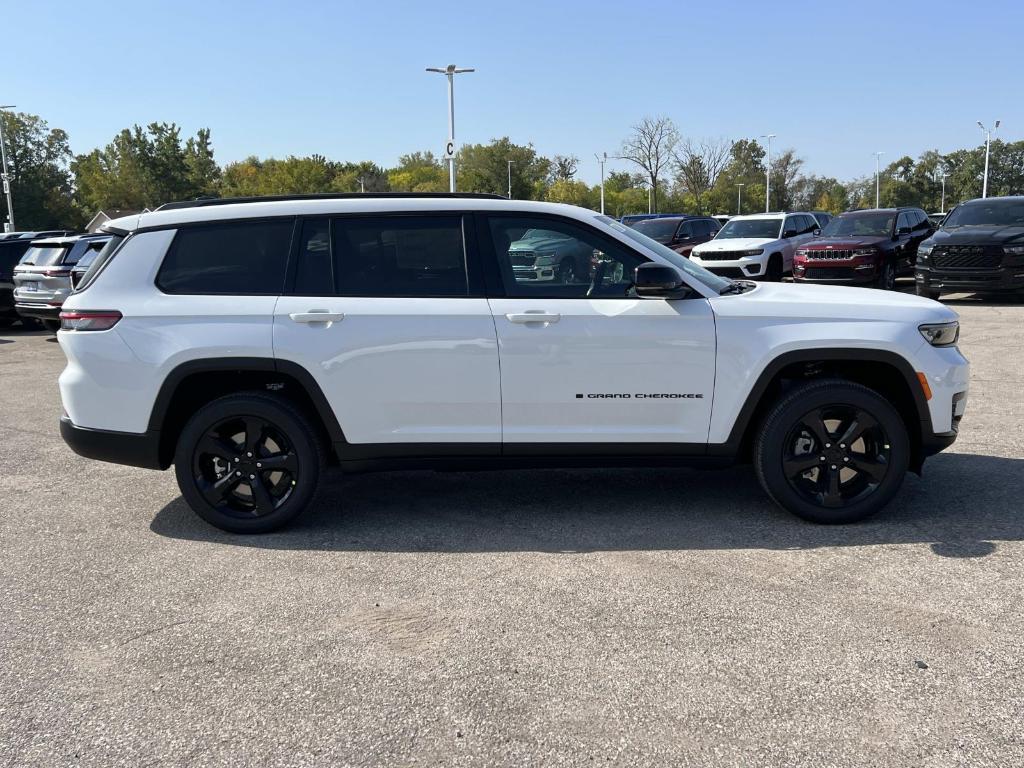 new 2025 Jeep Grand Cherokee L car, priced at $48,612