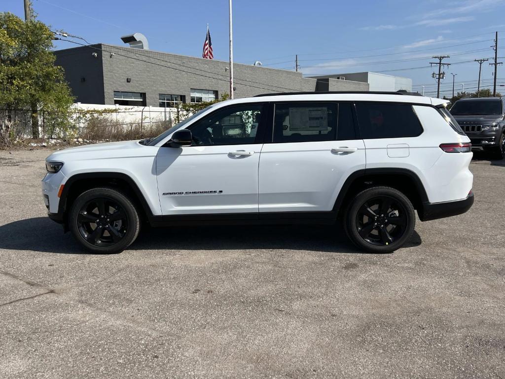 new 2025 Jeep Grand Cherokee L car, priced at $48,612
