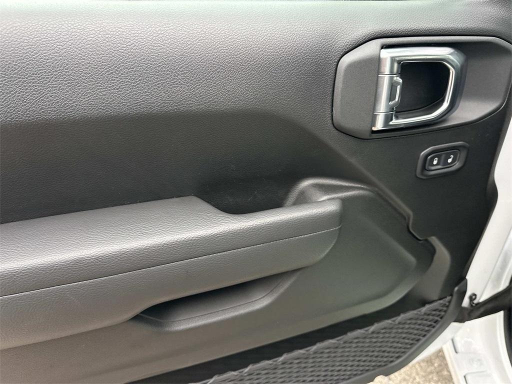 new 2026 Jeep Wrangler car, priced at $43,840