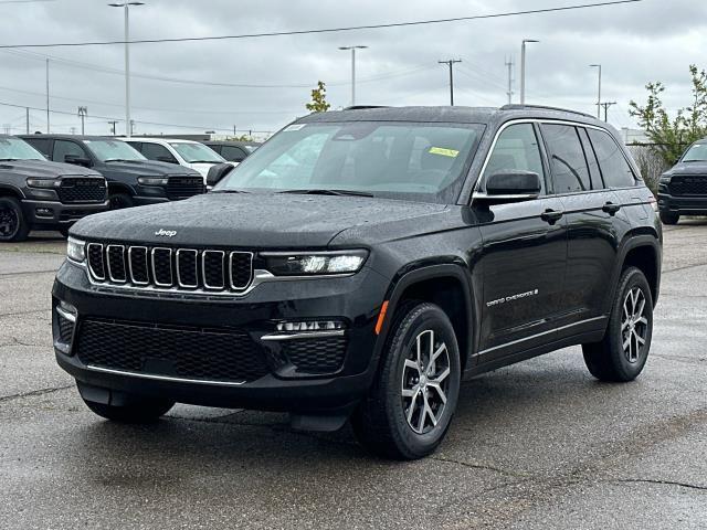 new 2025 Jeep Grand Cherokee car, priced at $46,742