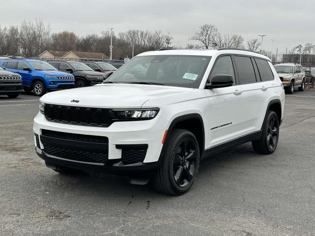 used 2023 Jeep Grand Cherokee L car, priced at $35,995