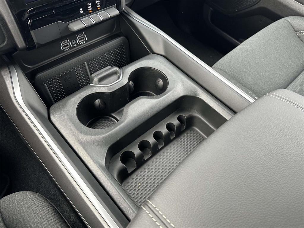new 2025 Ram 1500 car, priced at $55,283