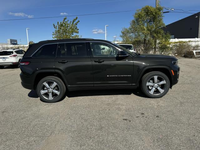 new 2025 Jeep Grand Cherokee car, priced at $51,169