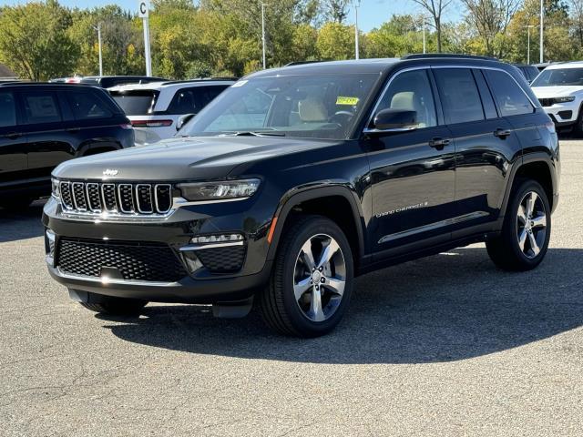 new 2025 Jeep Grand Cherokee car, priced at $51,169