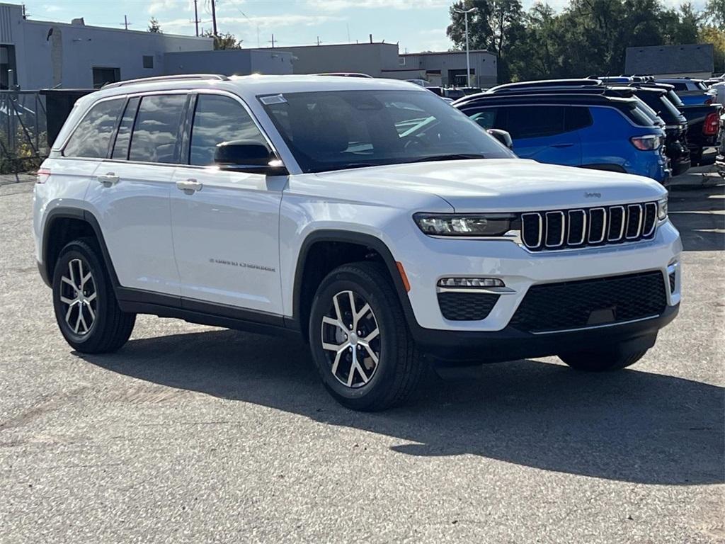 new 2025 Jeep Grand Cherokee car, priced at $46,331