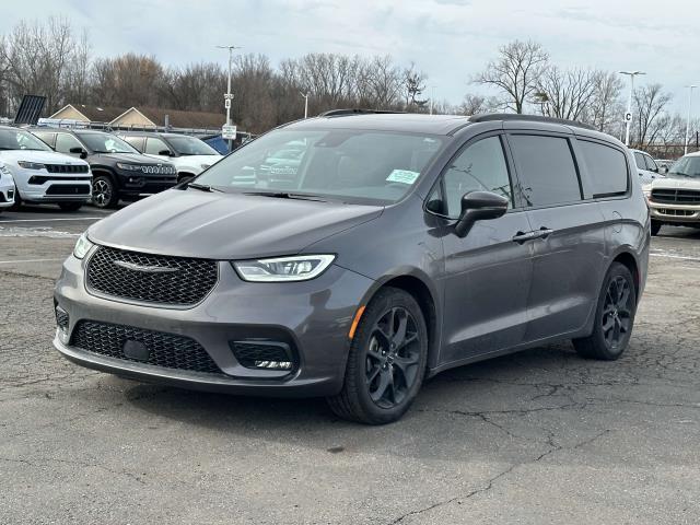 used 2022 Chrysler Pacifica car, priced at $32,995