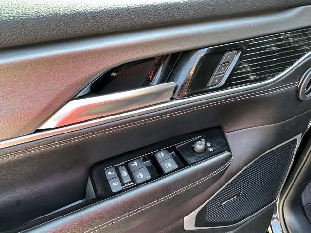 used 2024 Jeep Wagoneer L car