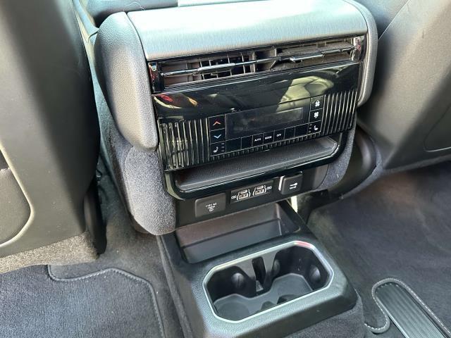 used 2024 Jeep Wagoneer L car
