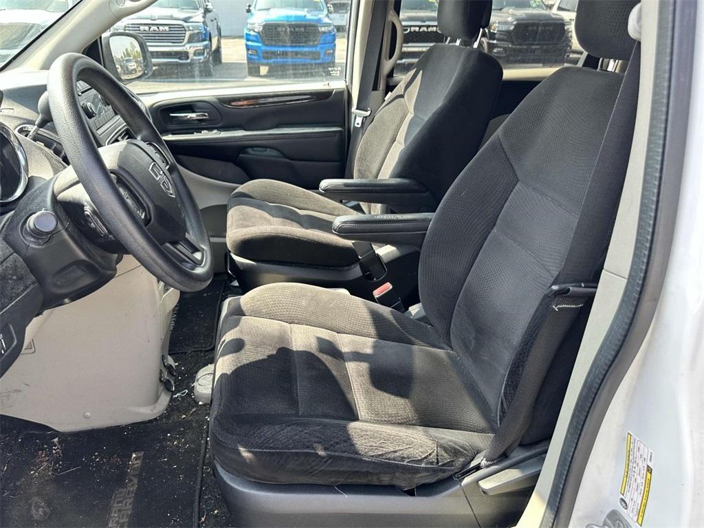 used 2014 Dodge Grand Caravan car, priced at $4,995