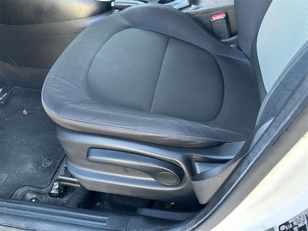 used 2015 Kia Soul car, priced at $6,495