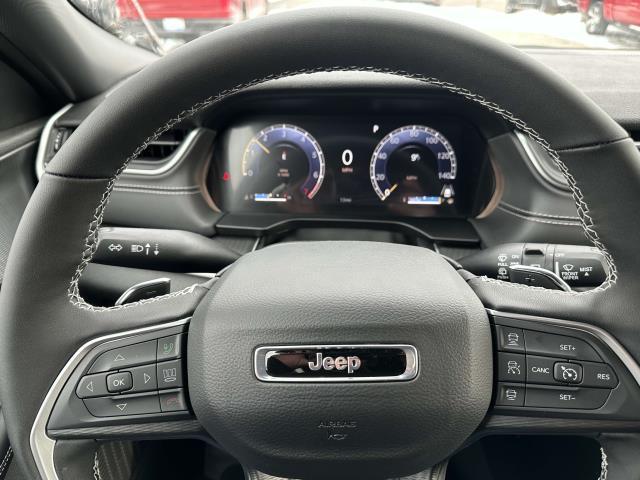 new 2025 Jeep Grand Cherokee car, priced at $42,406