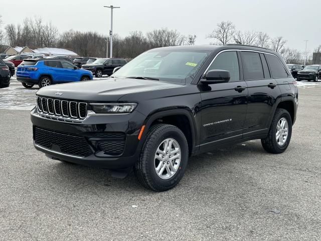 new 2025 Jeep Grand Cherokee car, priced at $42,406